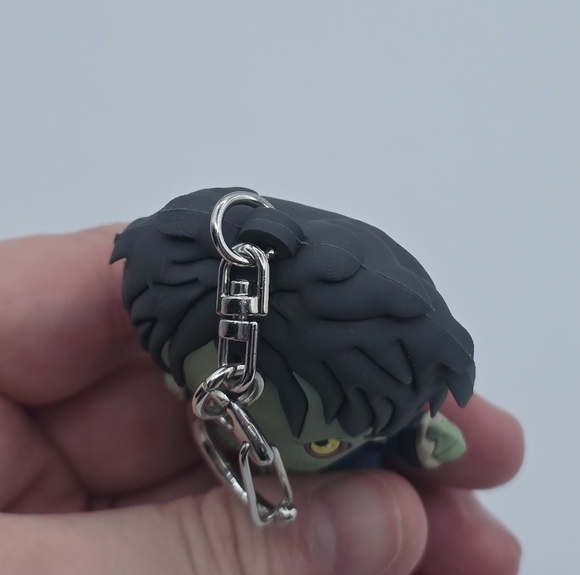 Disney Hocus Pocus Billy Butcherson Blind Bag Series 2 Figure Keychain - Picture 5 of 5